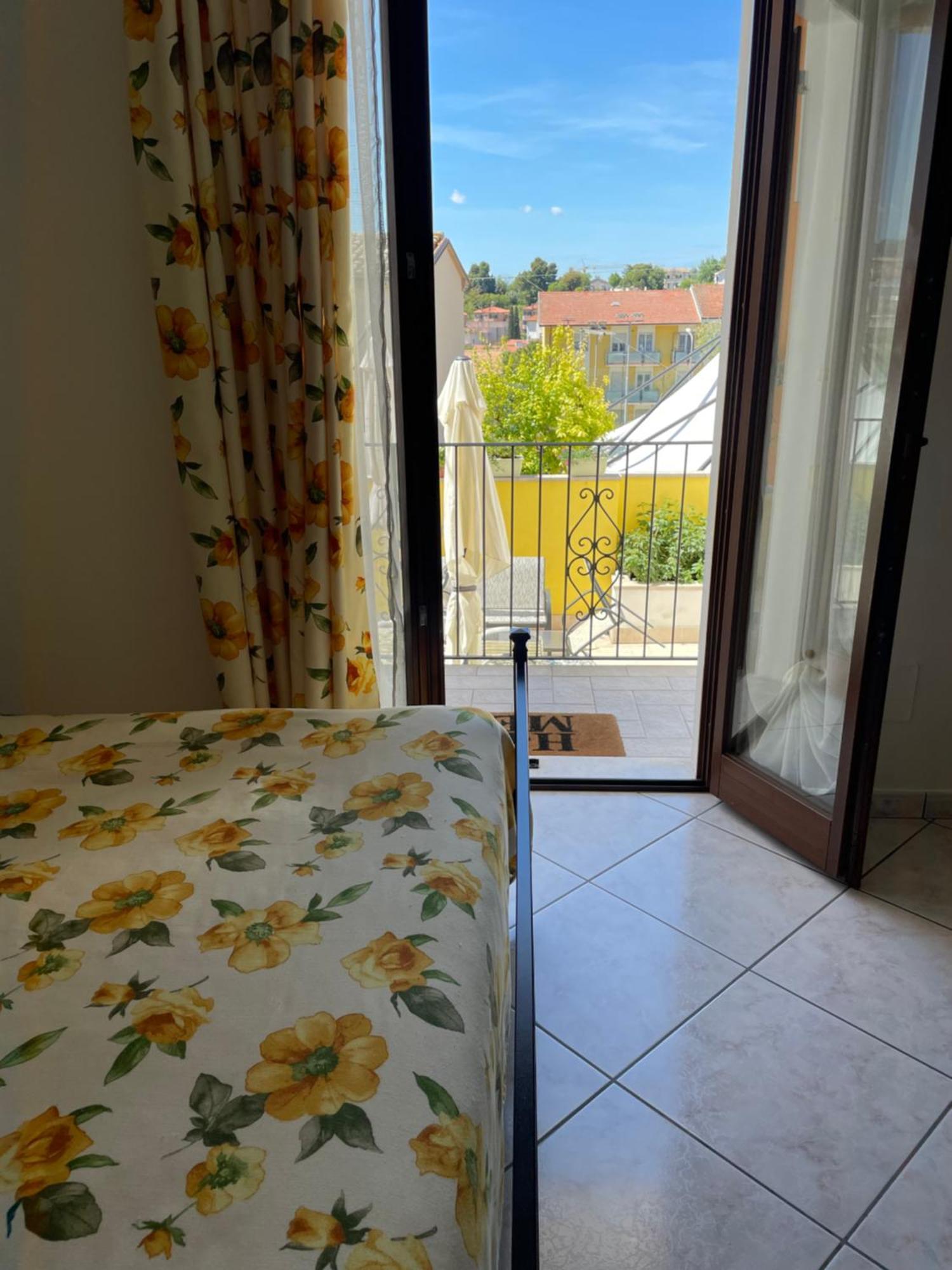 Arra Camere Sirolo - Rooms & Suite Eksteriør billede